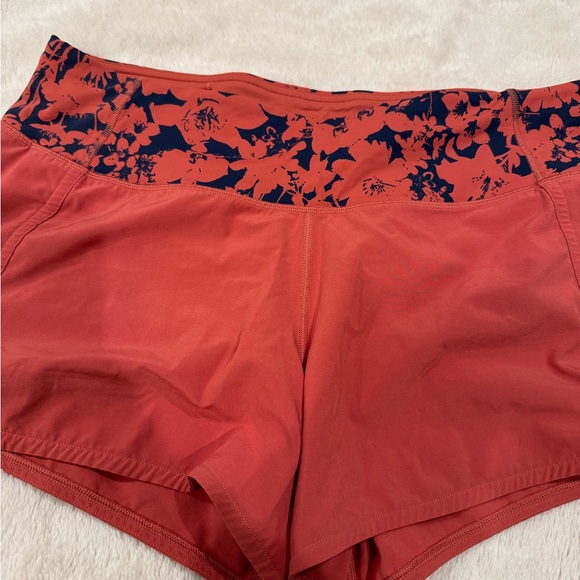 Lululemon size 6 shorts - Picture 2 of 2
